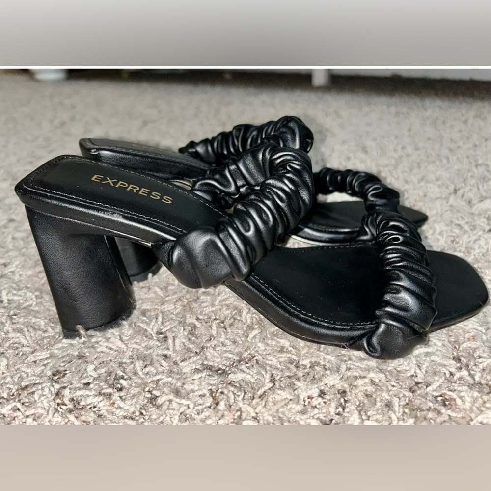 Express Women’s Black Sandals Size 7